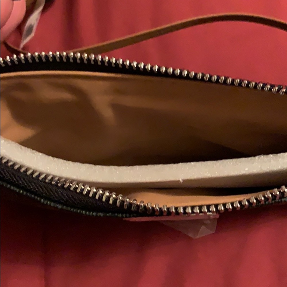 Michael Kors Logo PVC Belt Bag. Medium - Picture 7 of 8
